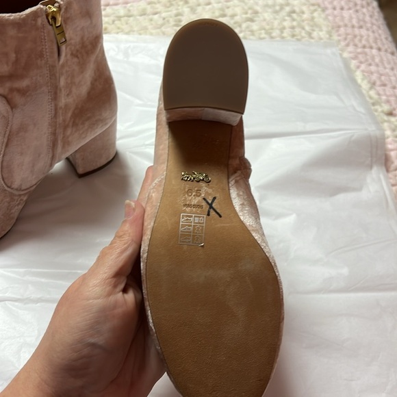 NWOT Coach Pink Blush Juliet ankle bootie size 7 - Picture 6 of 11